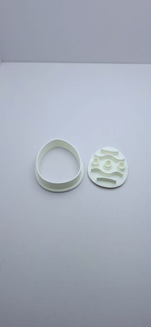 JAJE1 Jaje utiskivač+sjekač